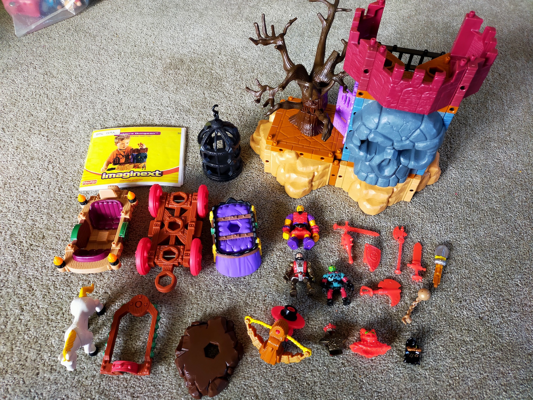 Imaginext Goblins Dungeon & Royal Coach